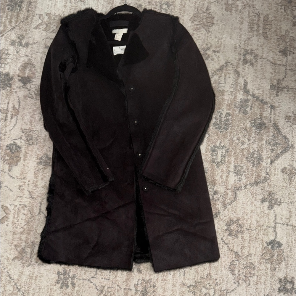 Zara Elegant Black Faux Fur Coat